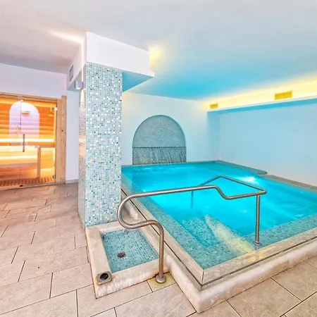 Le Canne Family & Hotell