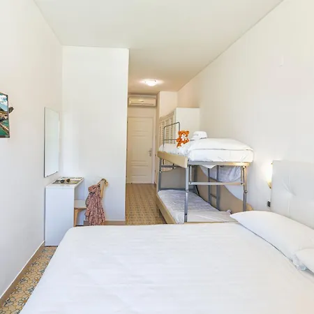 Le Canne Family & Hotell 3*