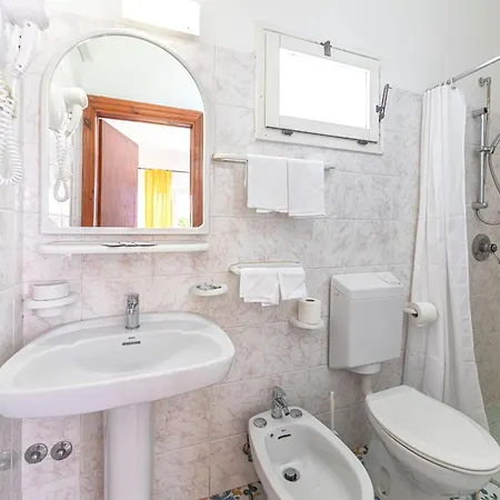 Hotell Le Canne Family & 3*