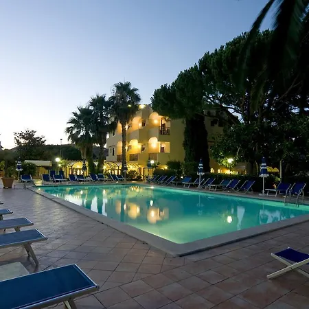 Le Canne Family & Forio di Ischia