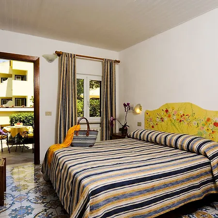 Le Canne Family & Hotell